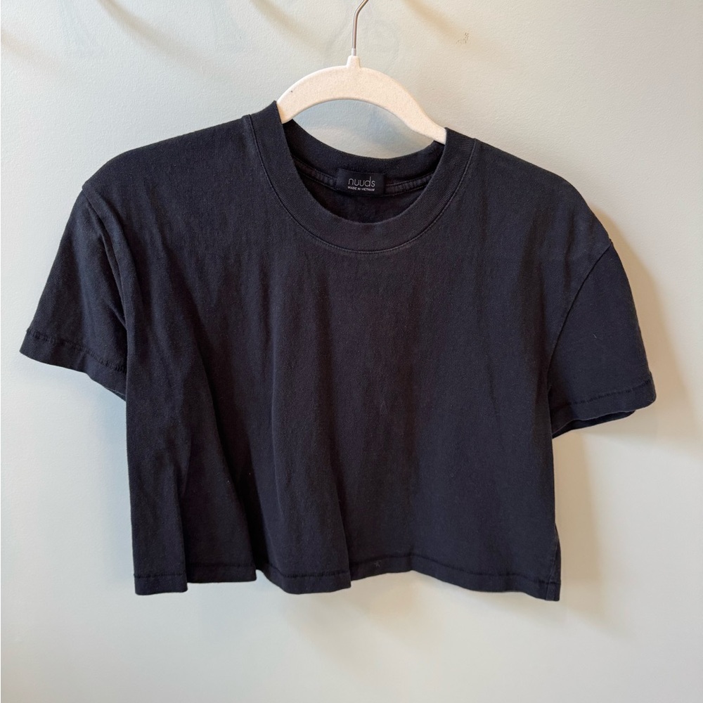 NUUDS Cropped Tee